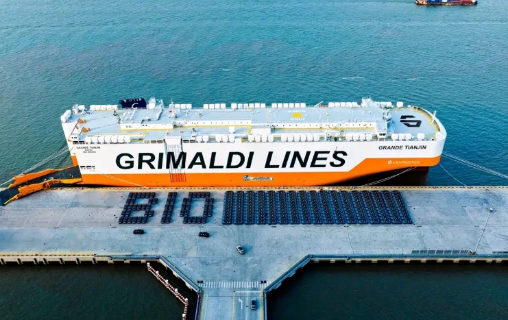 将于3月23日发布 问界M7/M8拖车钩新配色官图 细节有惊喜！