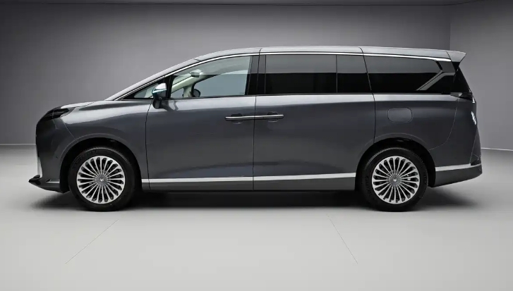 极狐问道V9拖车挂钩实车首发 零重力座椅 综合续航1330km 有望二季度上市